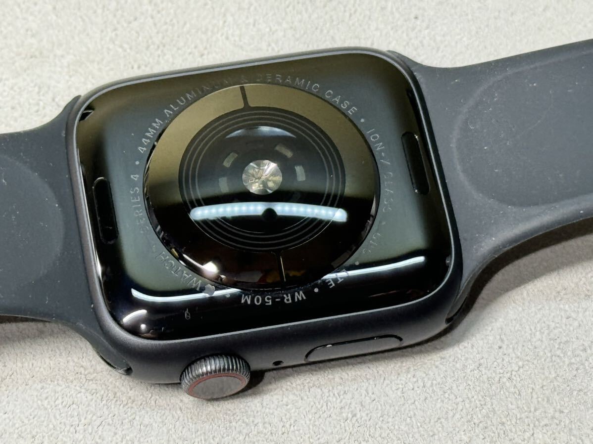 ☆即決 美品 おすすめ スペースグレイアルミニウム Apple watch Series4 GPS+Cellular 44mm アップルウォッチ 610