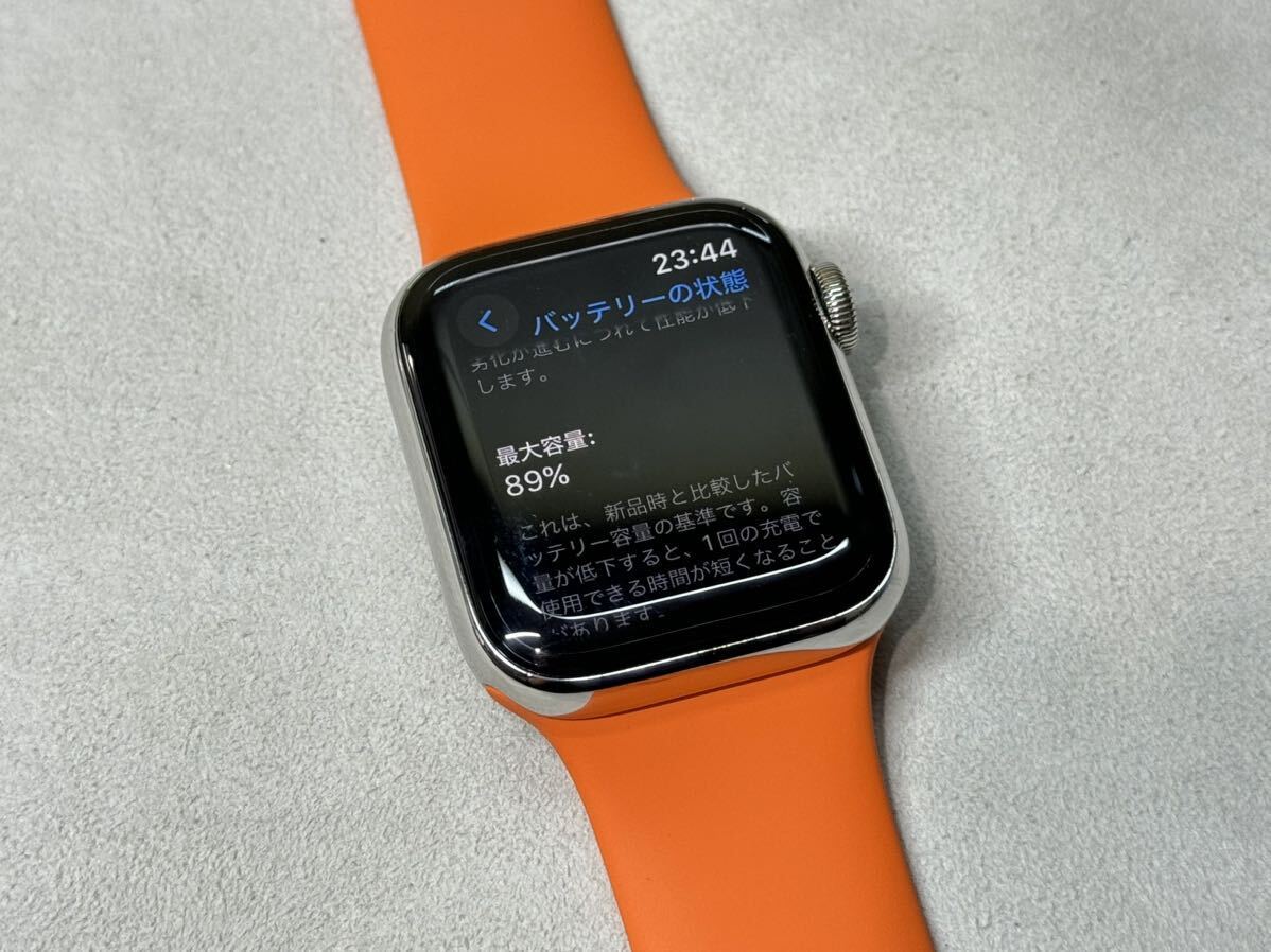 即決 エルメス純正オレンジバンド Apple watch シリーズ5 即決 エルメス純正オレンジバンド Apple watch シリーズ5