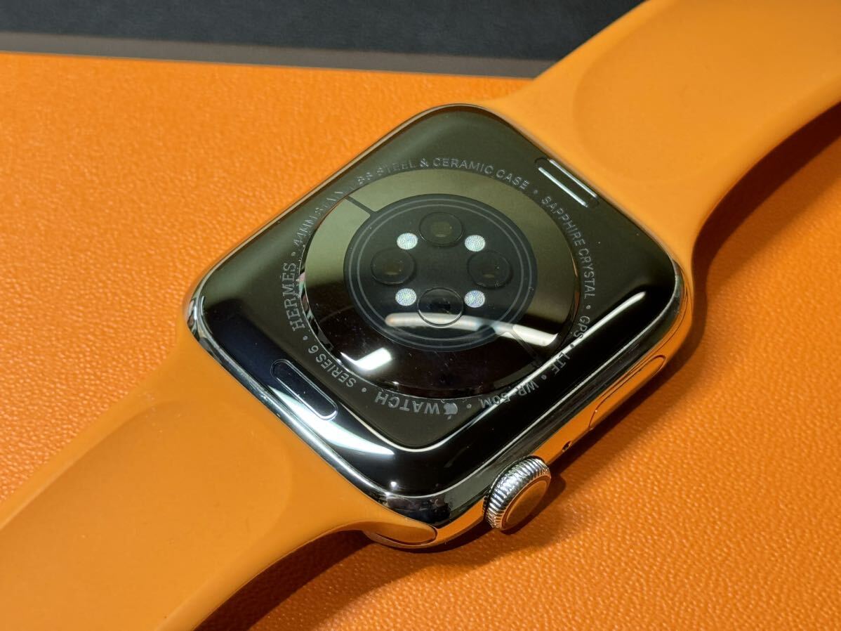即決 美品 Apple Watch series6 HERMES 44mm アップルウォッチ 即決 美品 Apple Watch series6 HERMES 44mm アップルウォッチ