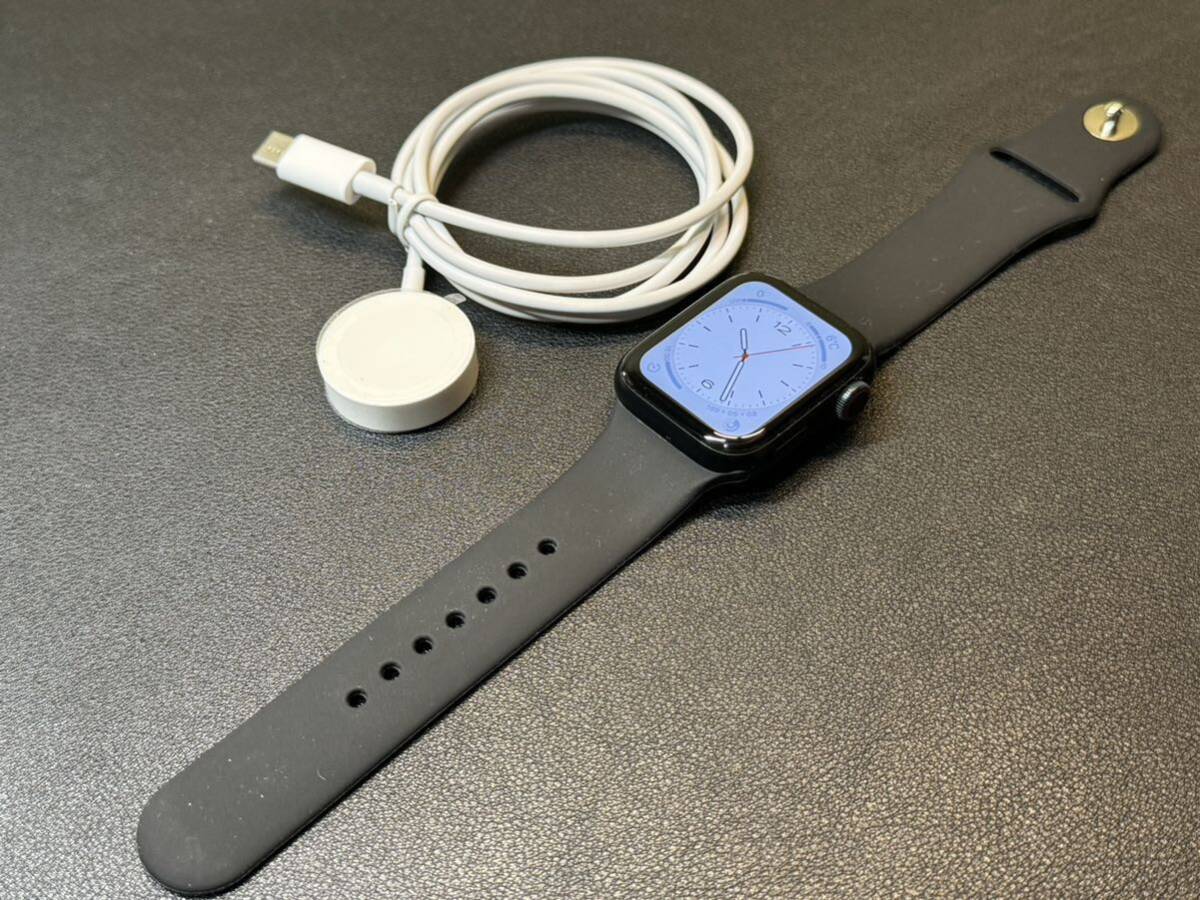 ☆即決 美品 バッテリー100% Apple Watch SE2 40mm ミッドナイトアルミニウム アップルウォッチ GPS+Cellularモデル 490_画像2