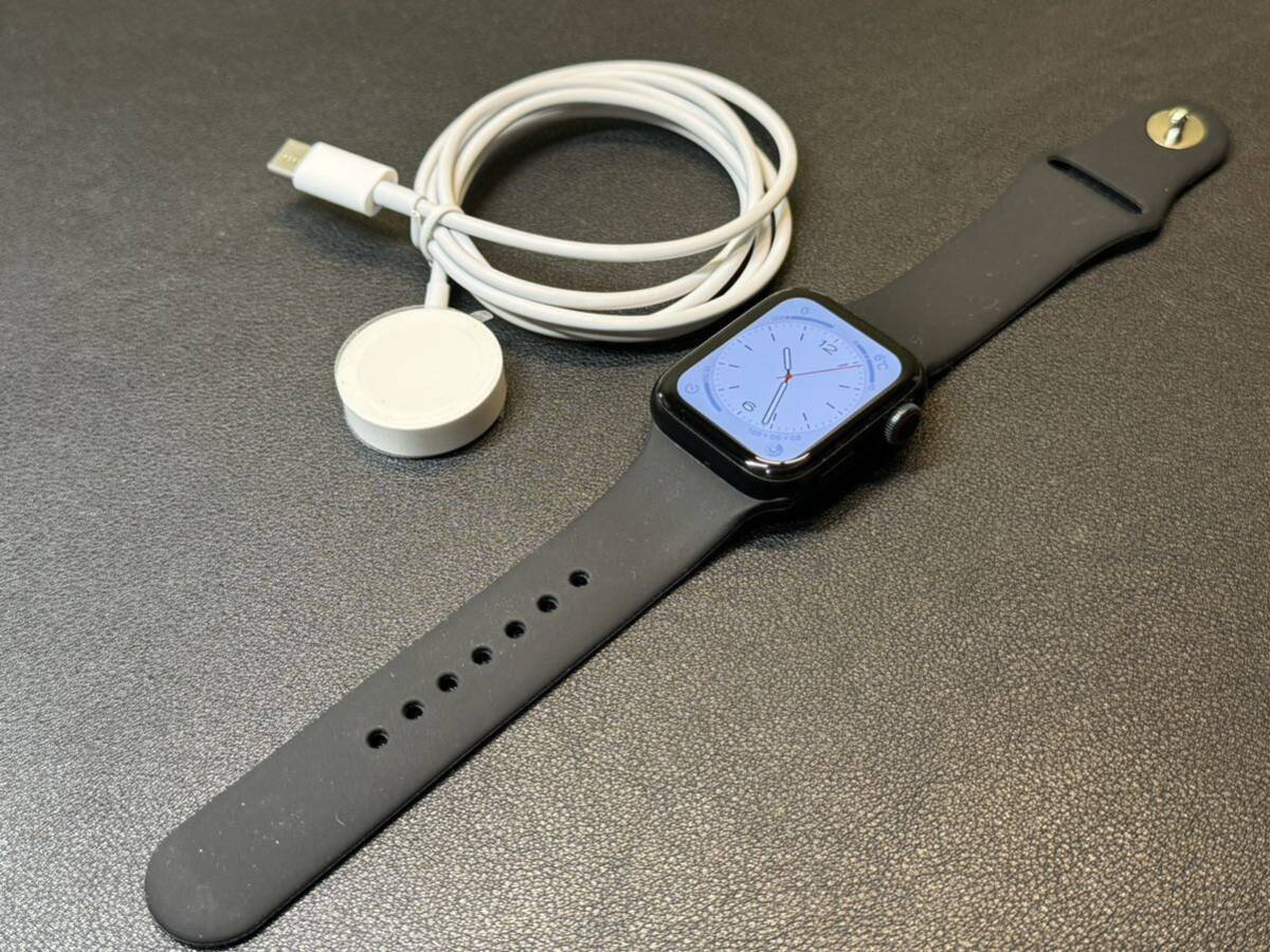 即決 美品 バッテリー100% Apple Watch SE2 40mm ミッドナイト 即決 美品 バッテリー100% Apple Watch SE2 40mm ミッドナイト