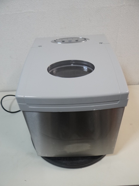 H2031　ROOMMATE 自家製 クリスタルアイスメーカー 製氷機 水タンク容量 1.5L 家電 EB-RM5800G　2018年製　動作確認済み　【中古品】_画像1