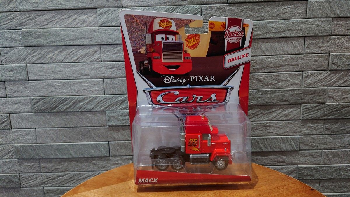 カーズ マテル Mattel MACK SEMI マック Rust-eze pack