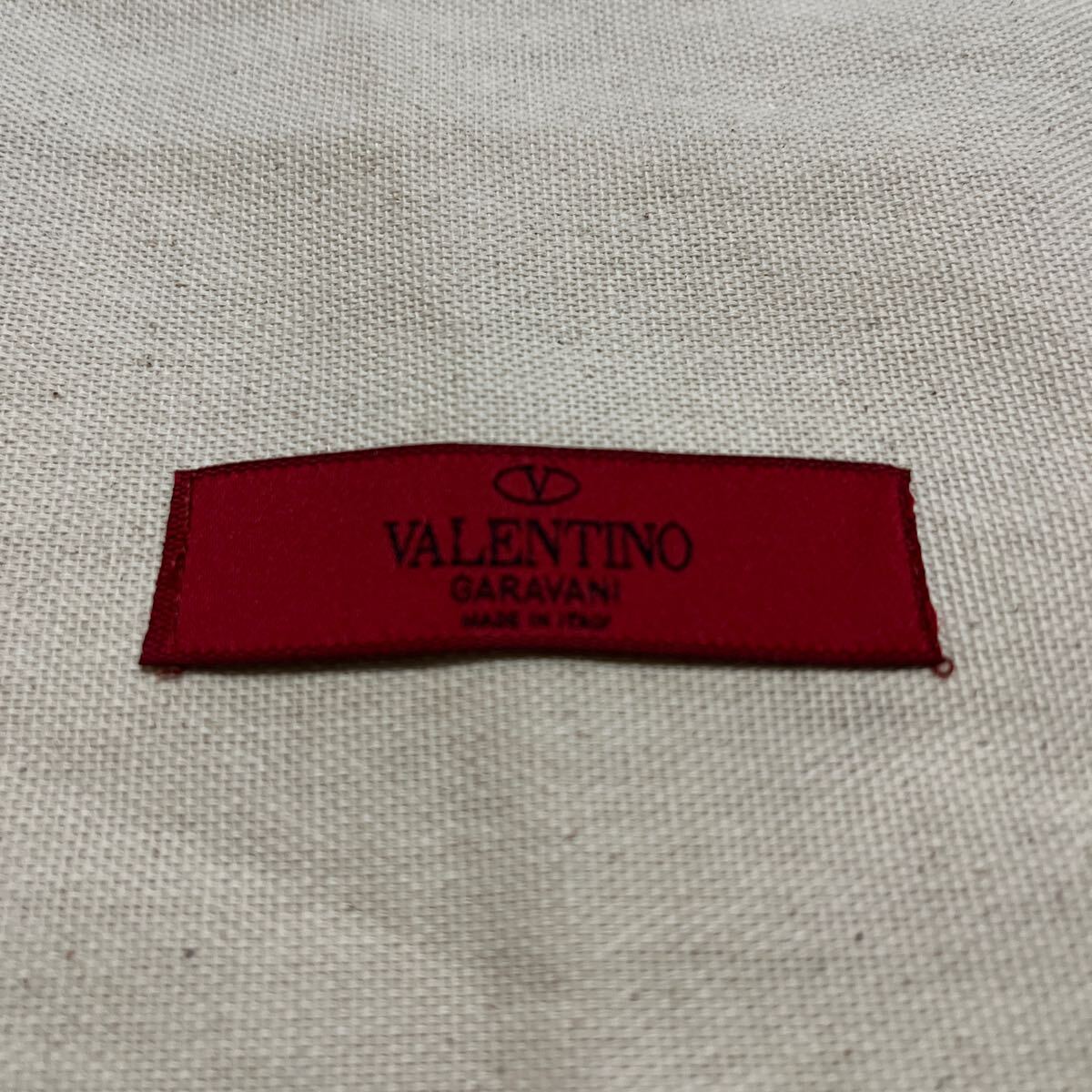 バレンチノ・ガラヴァーニ 「Valentino Garavani」バッグ保存袋 正規品 付属品 内袋 布袋 巾着袋 布製 42×35cm バッグ用_画像2