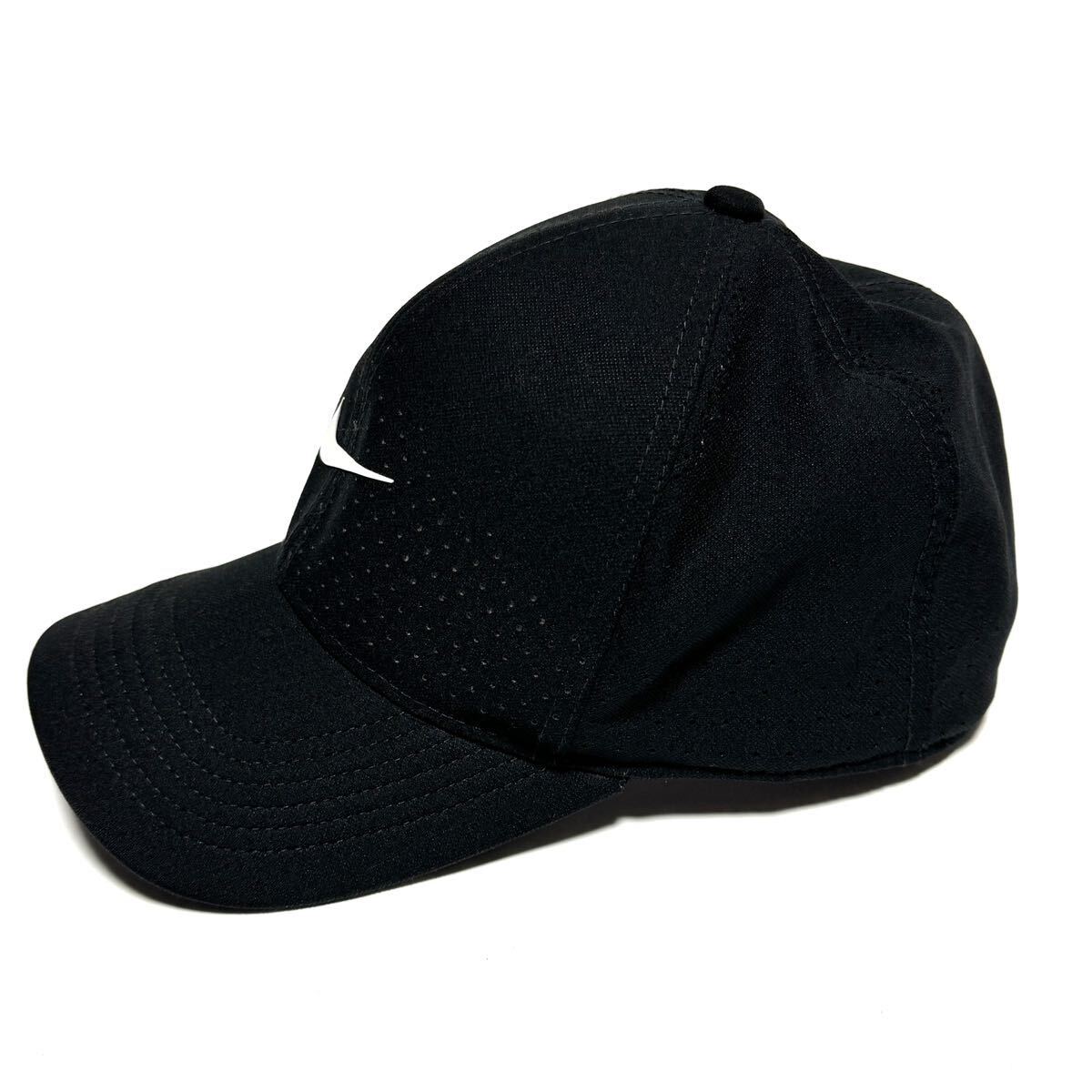 ナイキNIKE 内寸58㎝ ドライフィット 帽子 キャップ メンズ ブラック ゴルフ ランニング スポーツ バスケの画像2