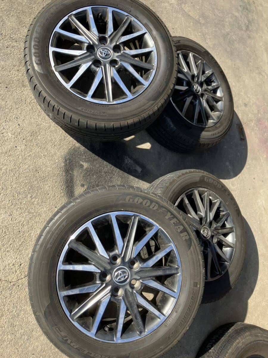 トヨタ 80ヴォクシー 純正アルミホイール 15インチ　205/60R16タイヤおまけ付き　エスティマ　ノア　傷あり_画像1