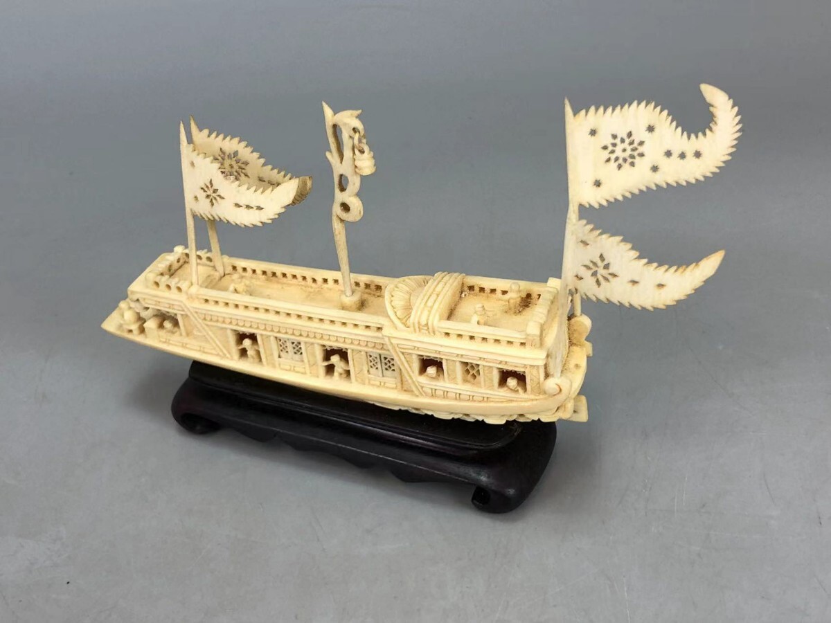 J0500A 「遊船 宝船」 東洋彫刻 細密細工 木台付 置物 縁起物 飾物 時代物 重178gの画像6