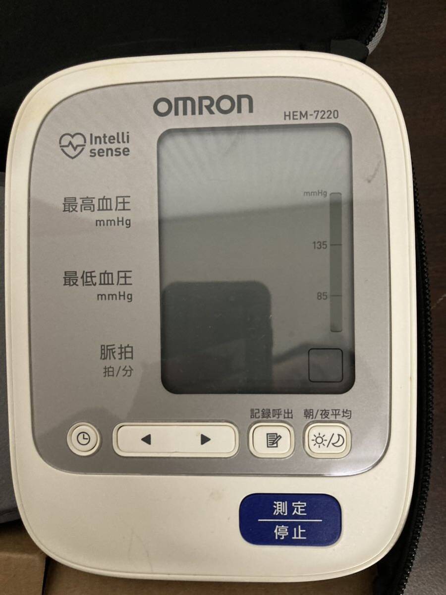 ★ OMRON　オムロン　自動血圧計　HEM-7220 上腕式血圧計 _画像3