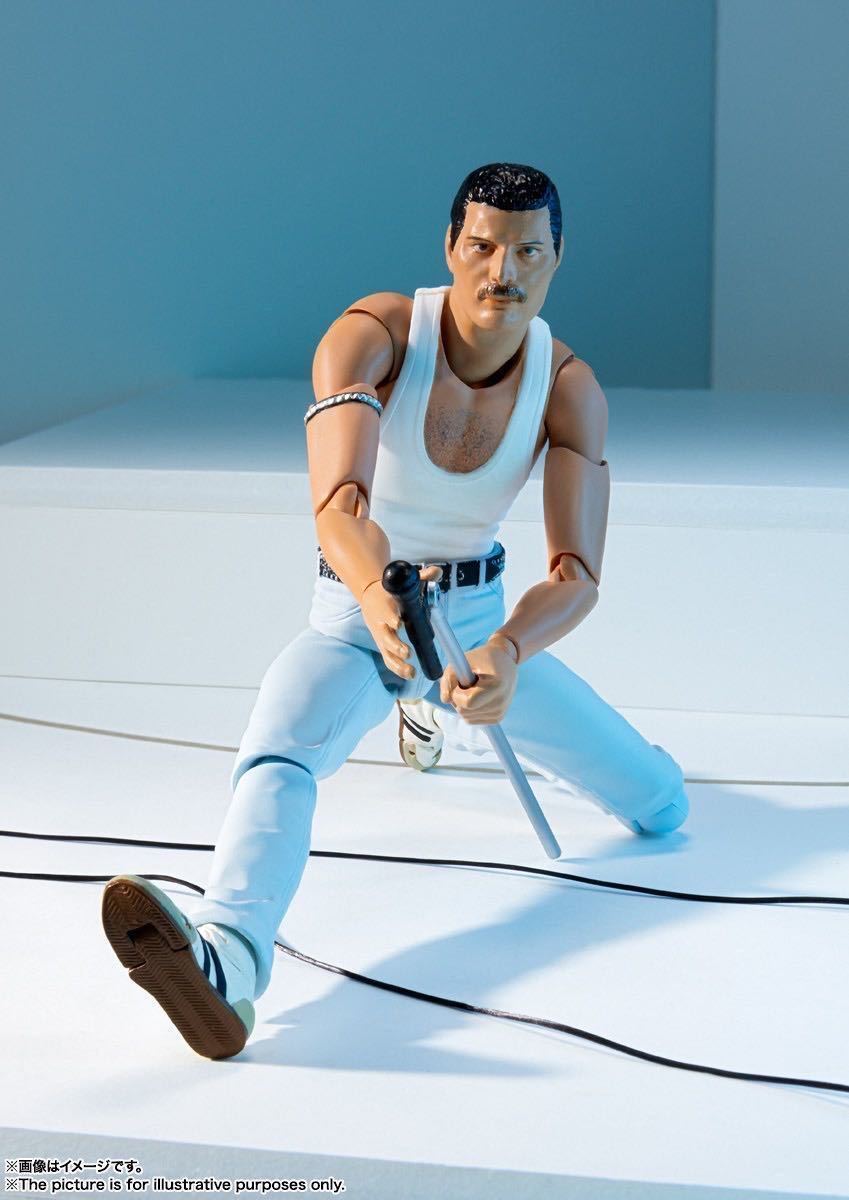 【新品 未開封】BANDAI S.H.Figuarts Freddie Mercury LIVE AID Ver. バンダイ フレディ・マーキュリー ライブ エイド フィギュア (送料込)の画像4