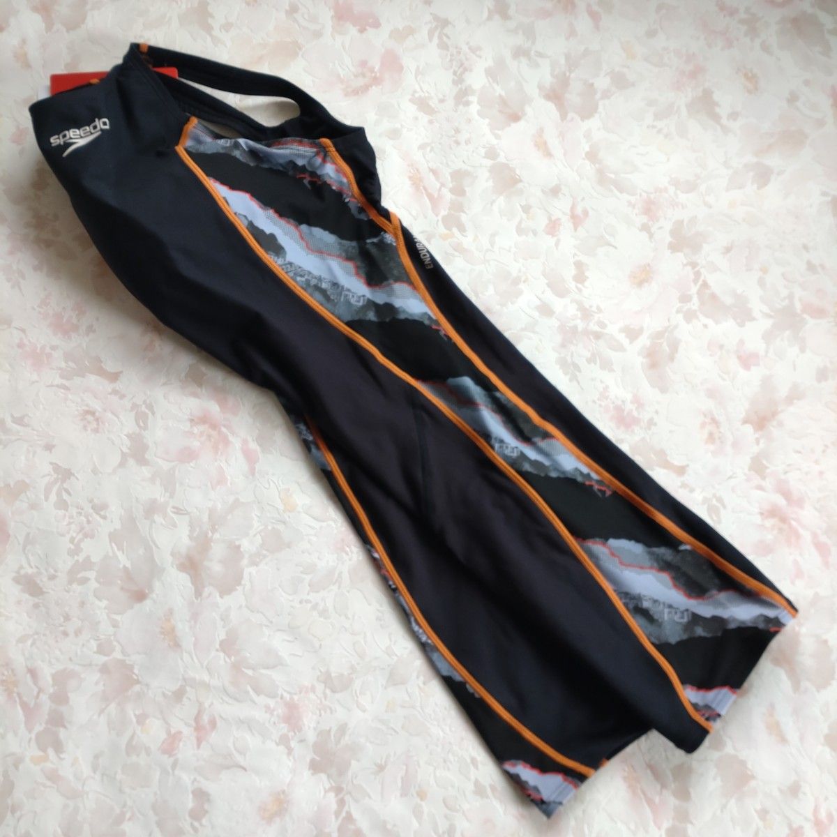 新品 SPEEDO スピード 競泳 水着 レディース S 縫込みパッド付き ハーフスパッツ ハーフスーツ ショートジョン