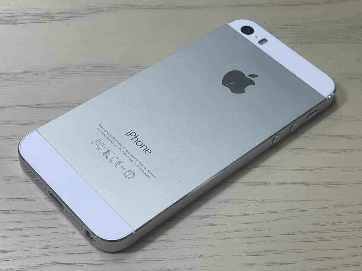 Apple iPhone 5S 64GB シルバー　ドコモ_画像2