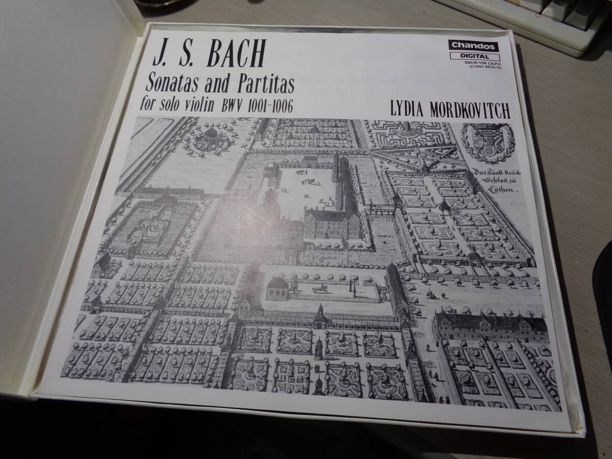 モルトコヴィチ,LYDIA MORDKOVITCH/BACH:SONATAS AND PARTITAS FOR SOLO VIOLIN BWV 1001-1006(Chandos:SSCR-106(CHAN 8835/6) 3LP BOX SET_画像2