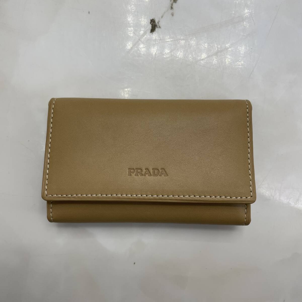 ♭R♭ beautiful goods PRADA Prada key case 6 ream box attaching beige leather key ring ♭J-240325