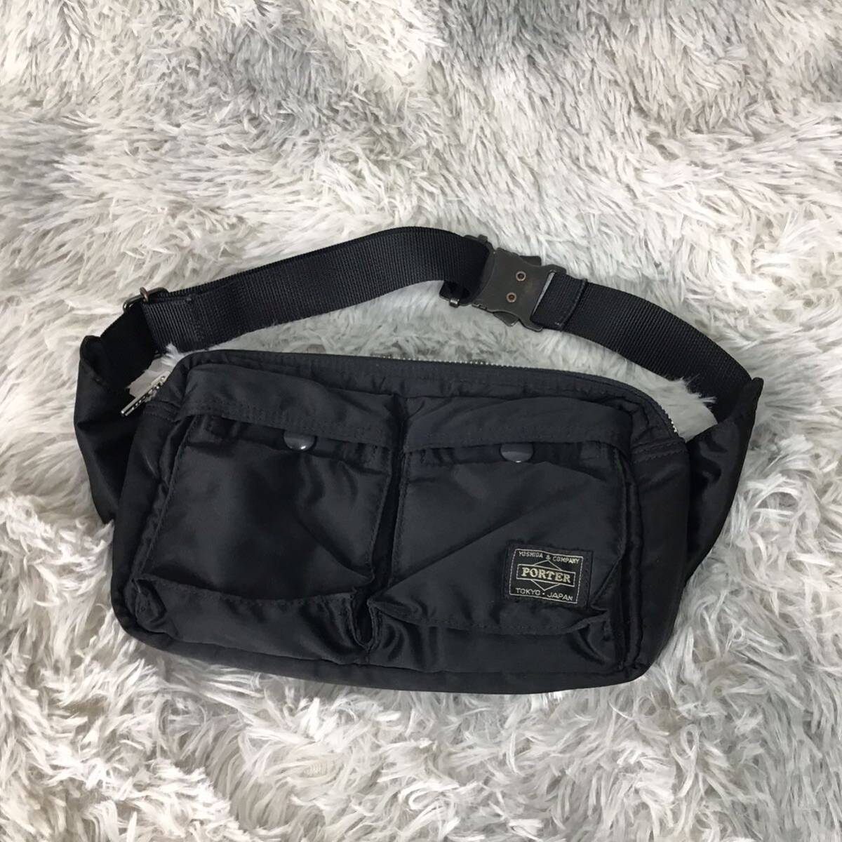 美品 ポーター PORTER TANKER タンカー ブラック ウエストポーチ 斜め掛けバッグ ウエストバッグ ボディバッグ 黒 WAIST BAG _画像1