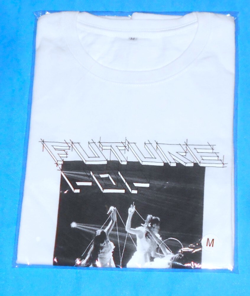 T26/Perfume WORLD TOUR 4th『FUTURE POP』Tシャツ Mサイズ_画像1