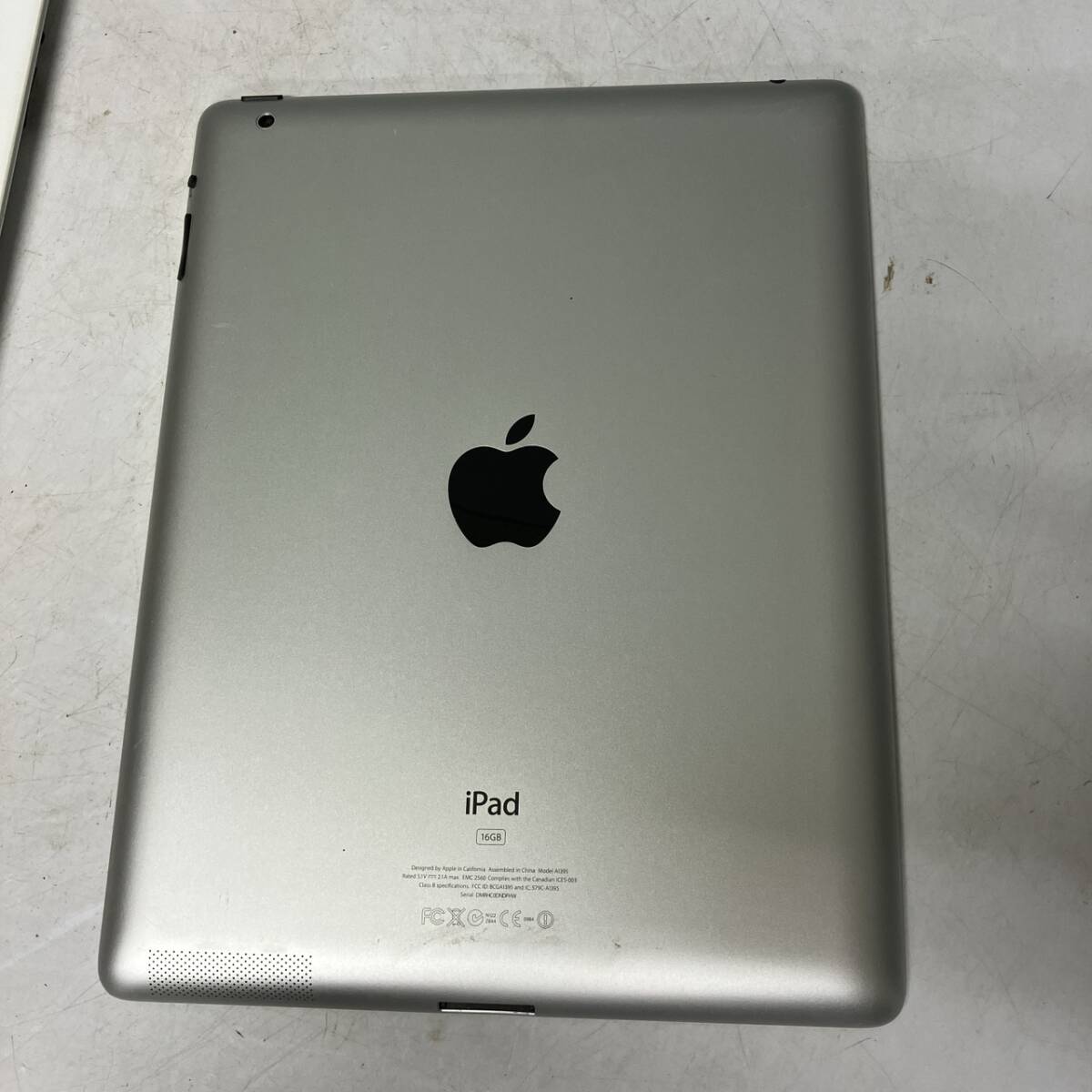 【1円スタート！現状品】電源コード欠品 Apple iPad タブレット iPad2/T3722-60_画像4