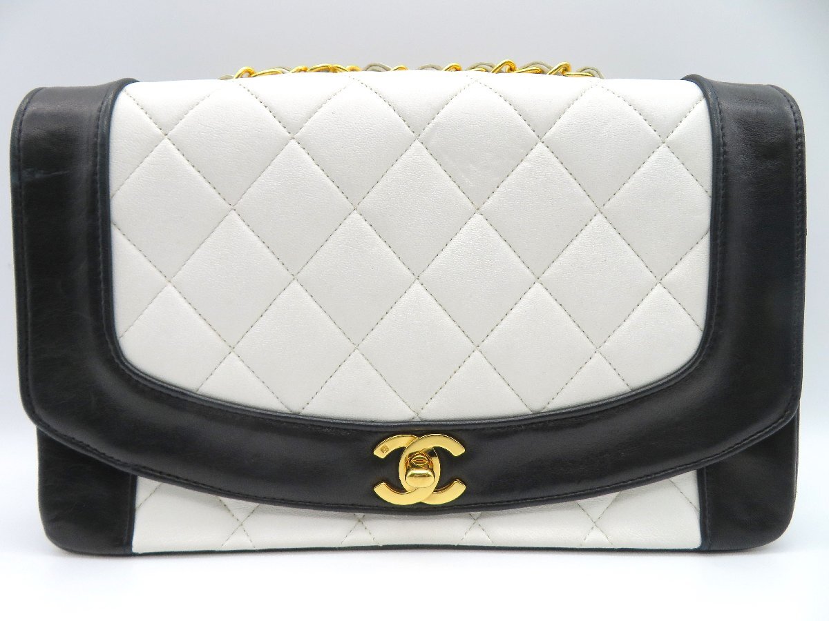 CHANEL　シャネル　2番　ダイアナ　チェーンショルダーバッグ　付属品:ギャラ　4423_画像1