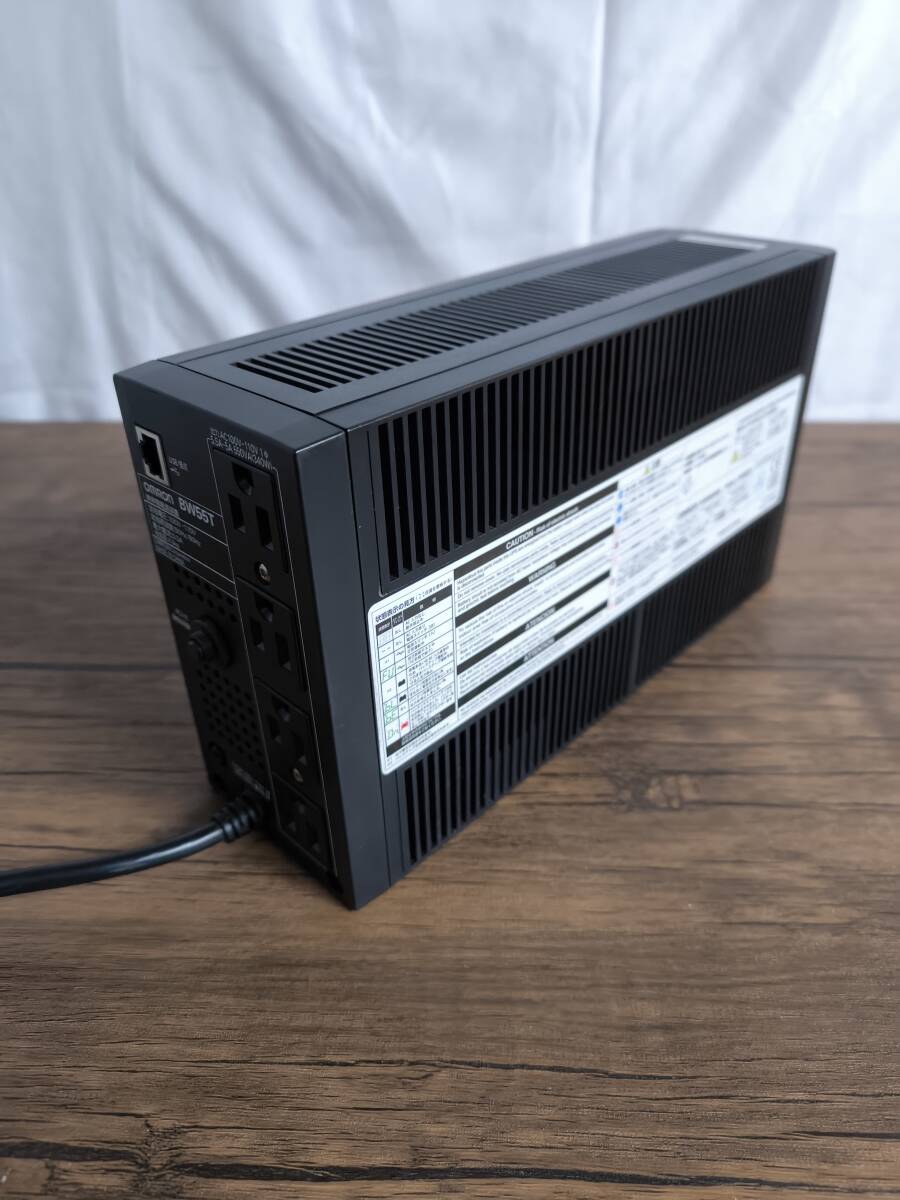 OMRON BW55T オムロン UPS 無停電電源装置　動作未確認　ジャンク品_画像3