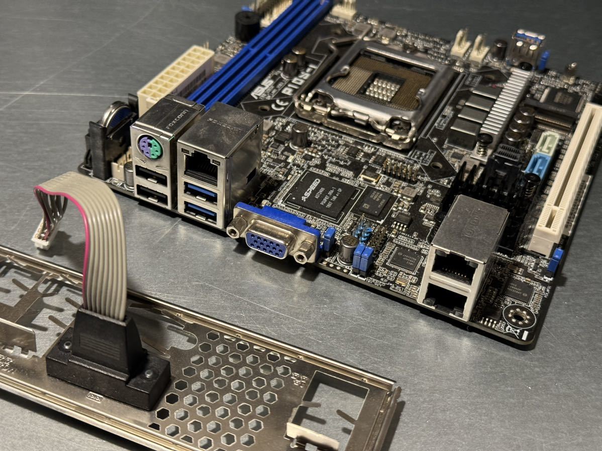 ★中古美品★ASUS P10S-I Mini ITX マザーボードNASサーバ最適 LGA1151 C236チップ Xeon 1200 v5/v6, ECCメモリ対応_画像6