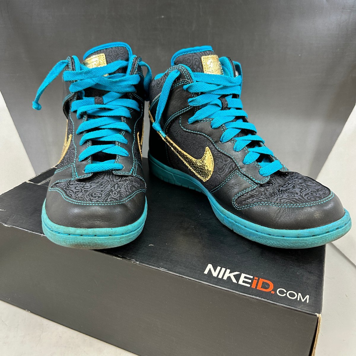 ●○[3] NIKE NIKEiD ハイカット スニーカー ナイキ DUNK ダンク ZOOM 黒×金×青 393427-991 26.5cm 中古品　06/020903s○●_画像1