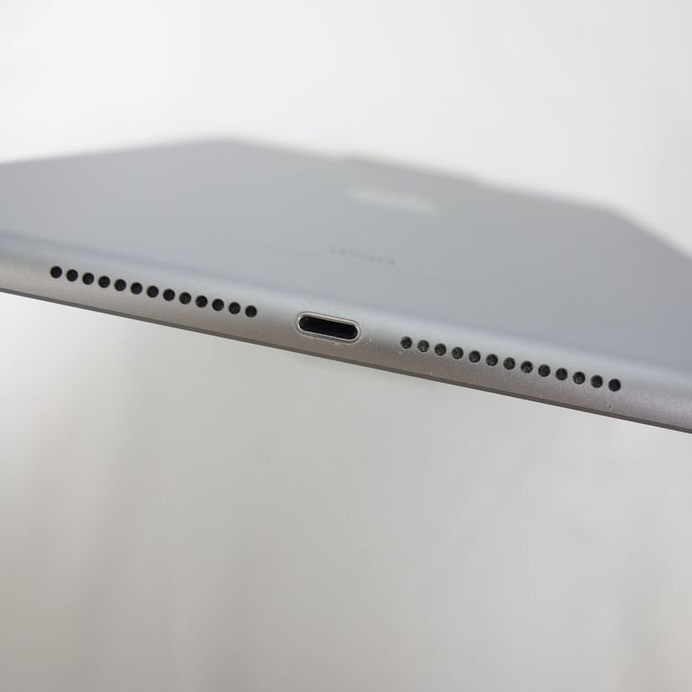 1円スタート iPad 第6世代 128GB WiFiモデル スペースグレイ バッテリー劣化 インボイス対応可 送料無料【k0321-100-0327】兼Pの画像9