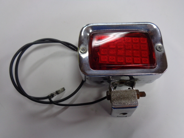 ［7347］ホンダ CB750K CB750four フォグランプ LED CGCレンズ 赤 レッド 中古 点灯確認済み(点灯しない箇所もあり）_画像1