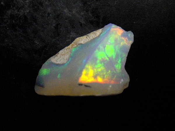 天然オパール １９ct カラット プレシャス オパール　両面 遊色オパール OPAL 原石 エチオピア産 送料無料 No.16