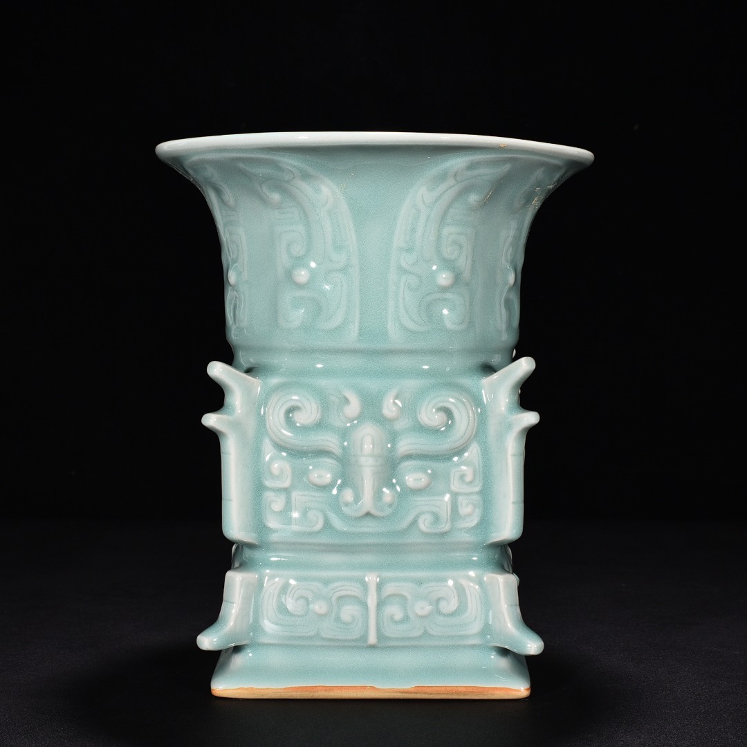 人気ブランドバ40代 唐物 獣面文方尊 粉青釉 龍泉窯 陶磁器 HB881 工芸品 中国美術 宋