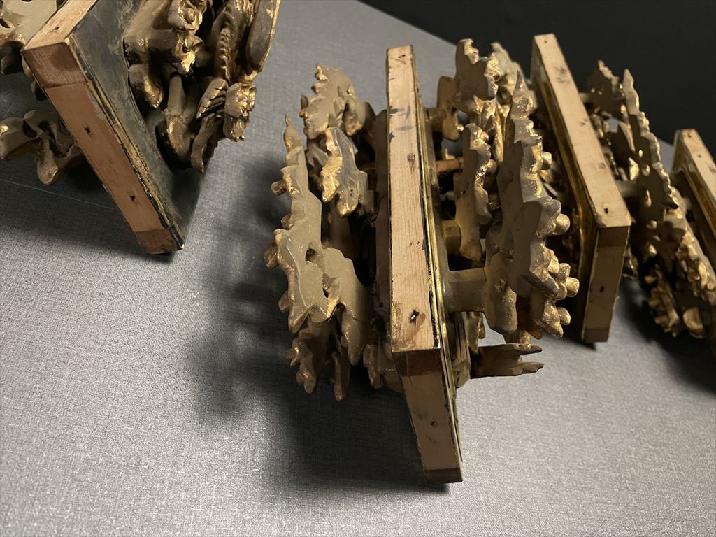 まごころ堂 大正時代制作の仏壇欄間 木製手彫り 両面 5枚セット まごころ堂 大正時代制作の仏壇欄間 木製手彫り 両面 5枚セット