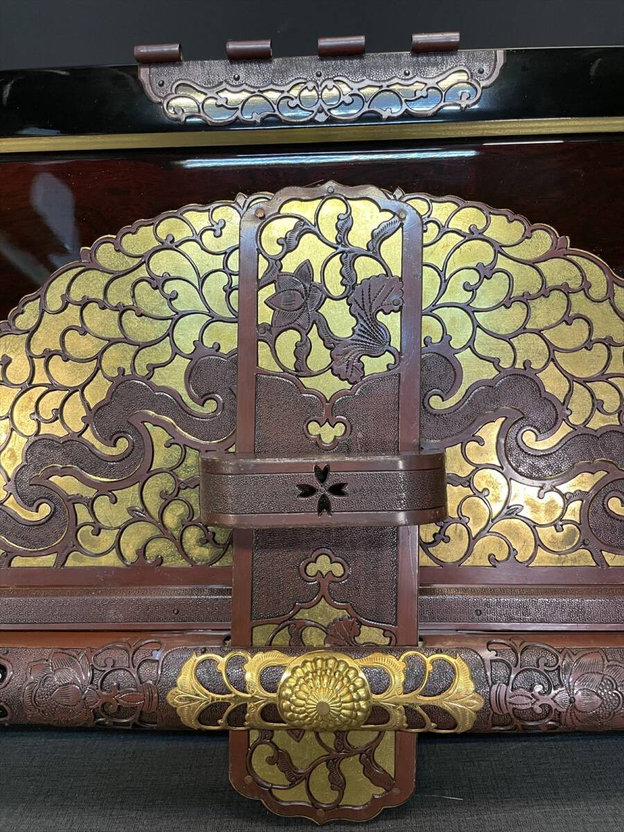 まごころ堂 中古品 伝統工芸品の仏壇大戸 桧木本金箔 漆 消金 まごころ堂 中古品 伝統工芸品の仏壇大戸 桧木本金箔 漆 消金