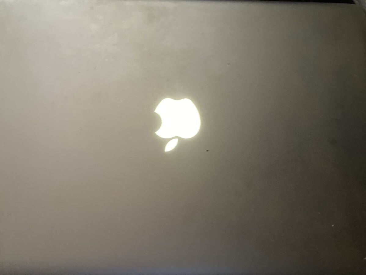 Apple MacBookPRO 2011 A1286 corei7メモリ 8GB HDD0GB スーパーマルチ バッテリーとACアダプタ無し 若干ヤニ臭い ジャンクの画像4