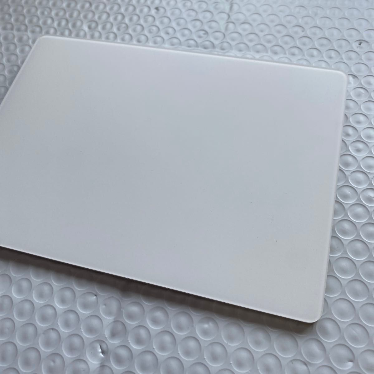 7432 Apple 純正Magic track pad A1535 中古品