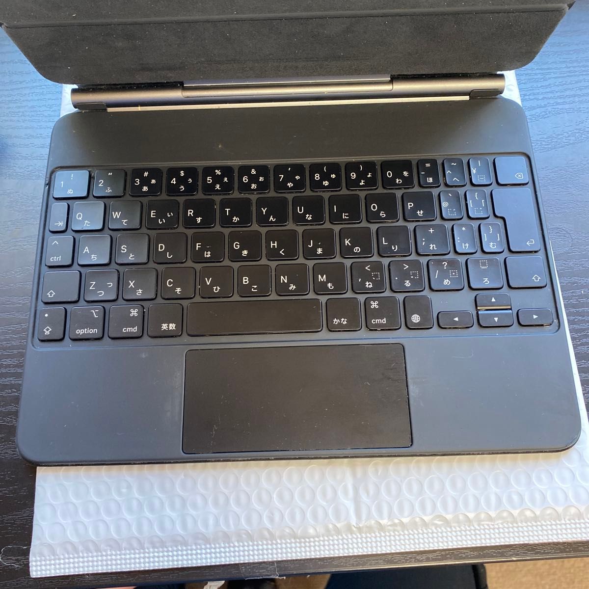 0142   Apple iPad Pro11インチ　純正Magic keyboard 中古品