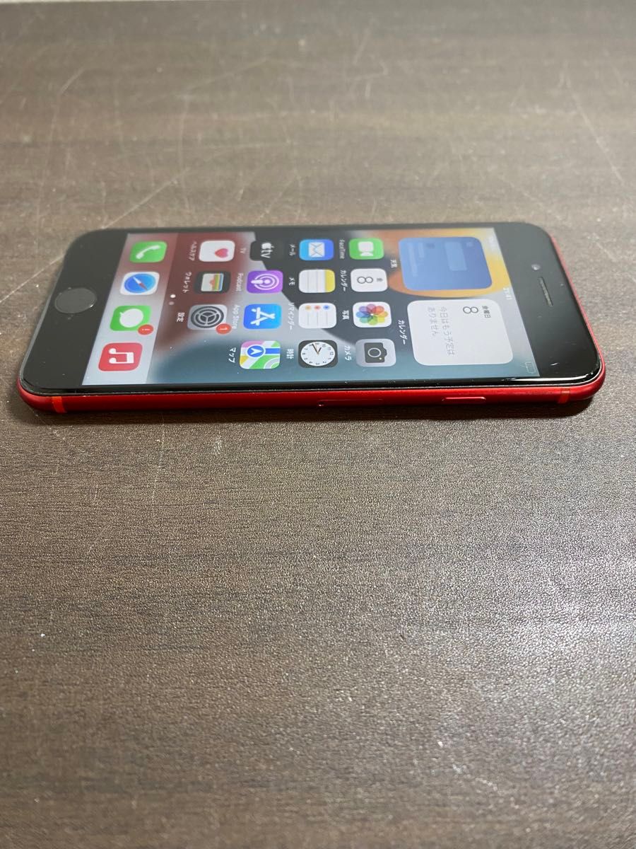 40452  iPhone2世代SE 64GB レッド　SIMフリー　中古品　※本体のみ