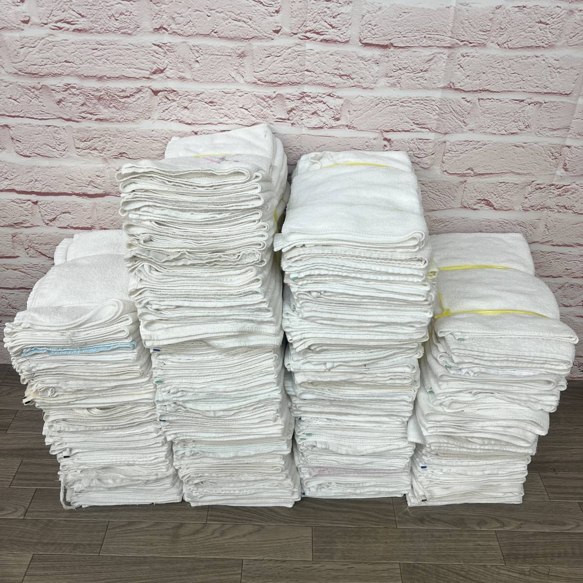 **[No.A7] face towel waste *200 sheets * white only * car wash * nursing * pet. care * large cleaning * multi-purpose . convenience * laundry ending **