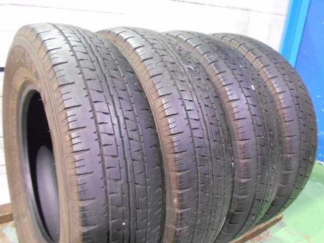 【E30】●VAN01●195/80R15 107/105●4本売切りの画像1