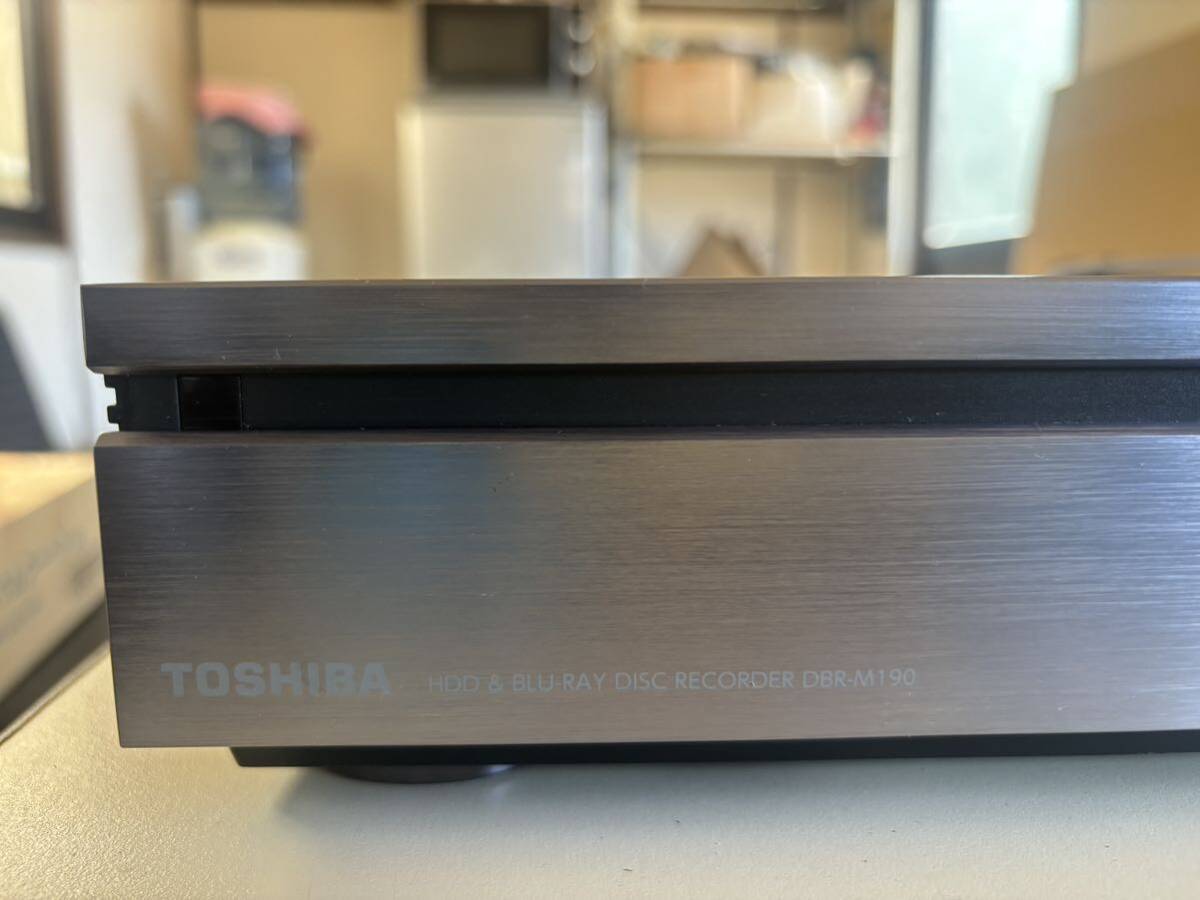 TOSHIBA DBR-M190 東芝 HDD 11年製 ブルーレイ ディスク レコーダー 通電確認済み_画像3