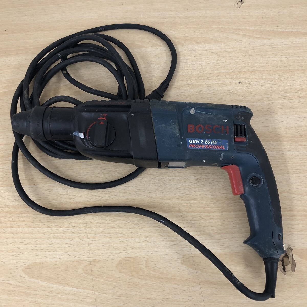 中古品 BOSCH ボッシュ 26mmハンマードリル 100V GBH2-26RE 電動工具 工具 DIY_画像5