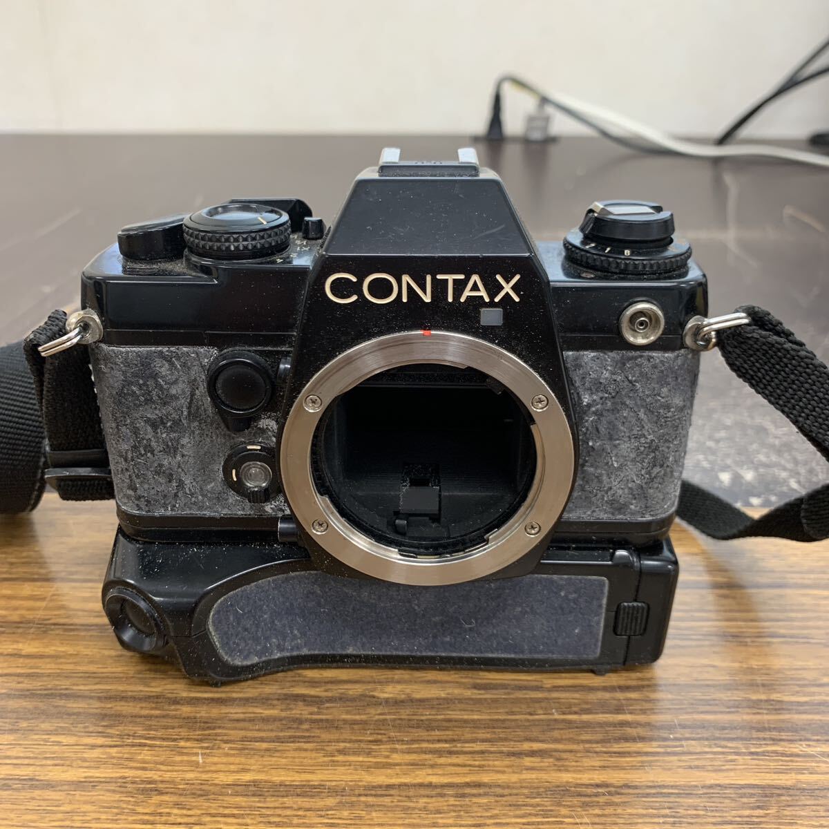 ジャンク品 CONTAX 139 QUARTZ ボディ ワインダー付 コンタックス フィルムカメラ_画像1