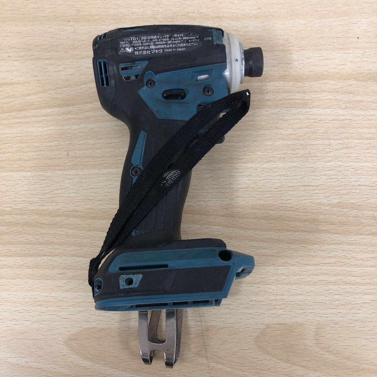 中古品・現状品 makitaマキタ 充電式インパクトドライバ 18V TD172D 電動工具 DIYの画像2