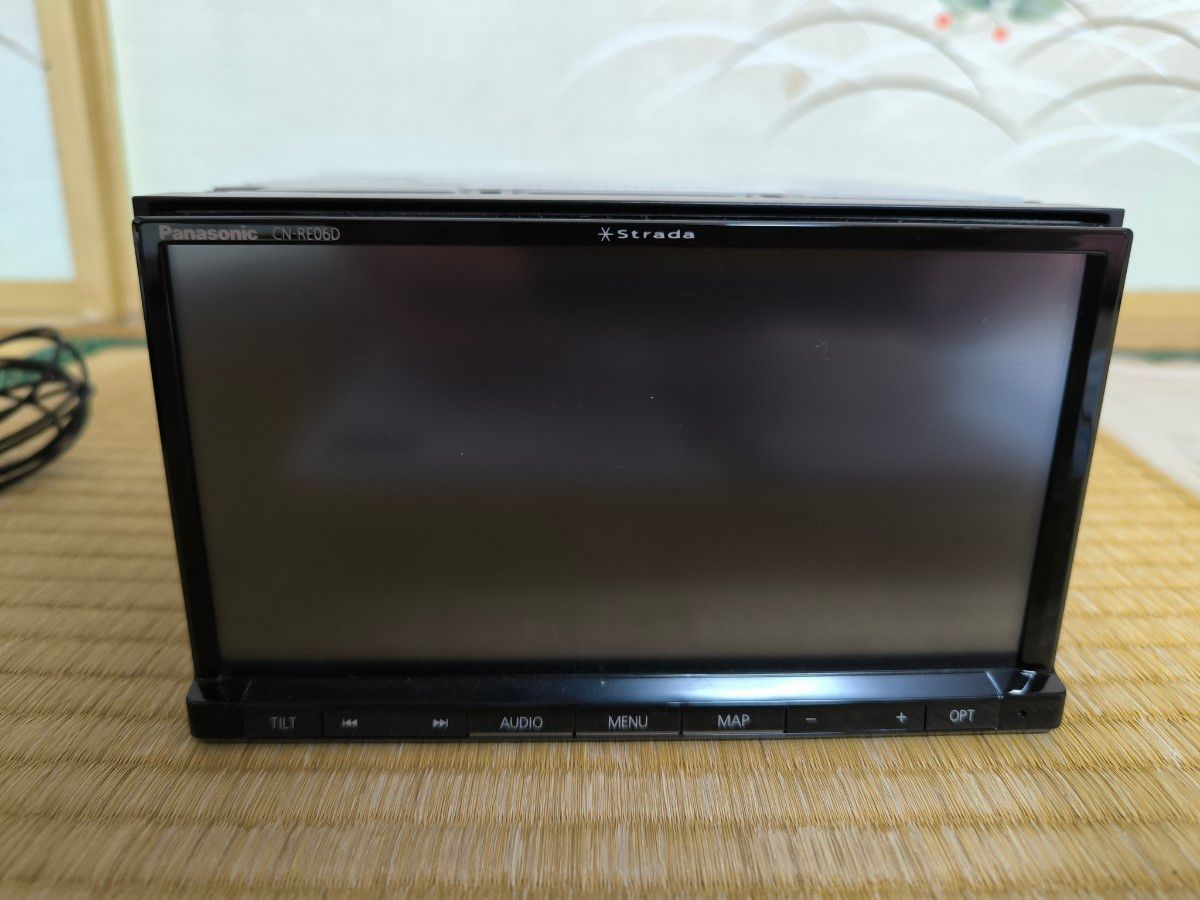 panasonic カーナビ　CN-RE06D　未使用バックカメラ付