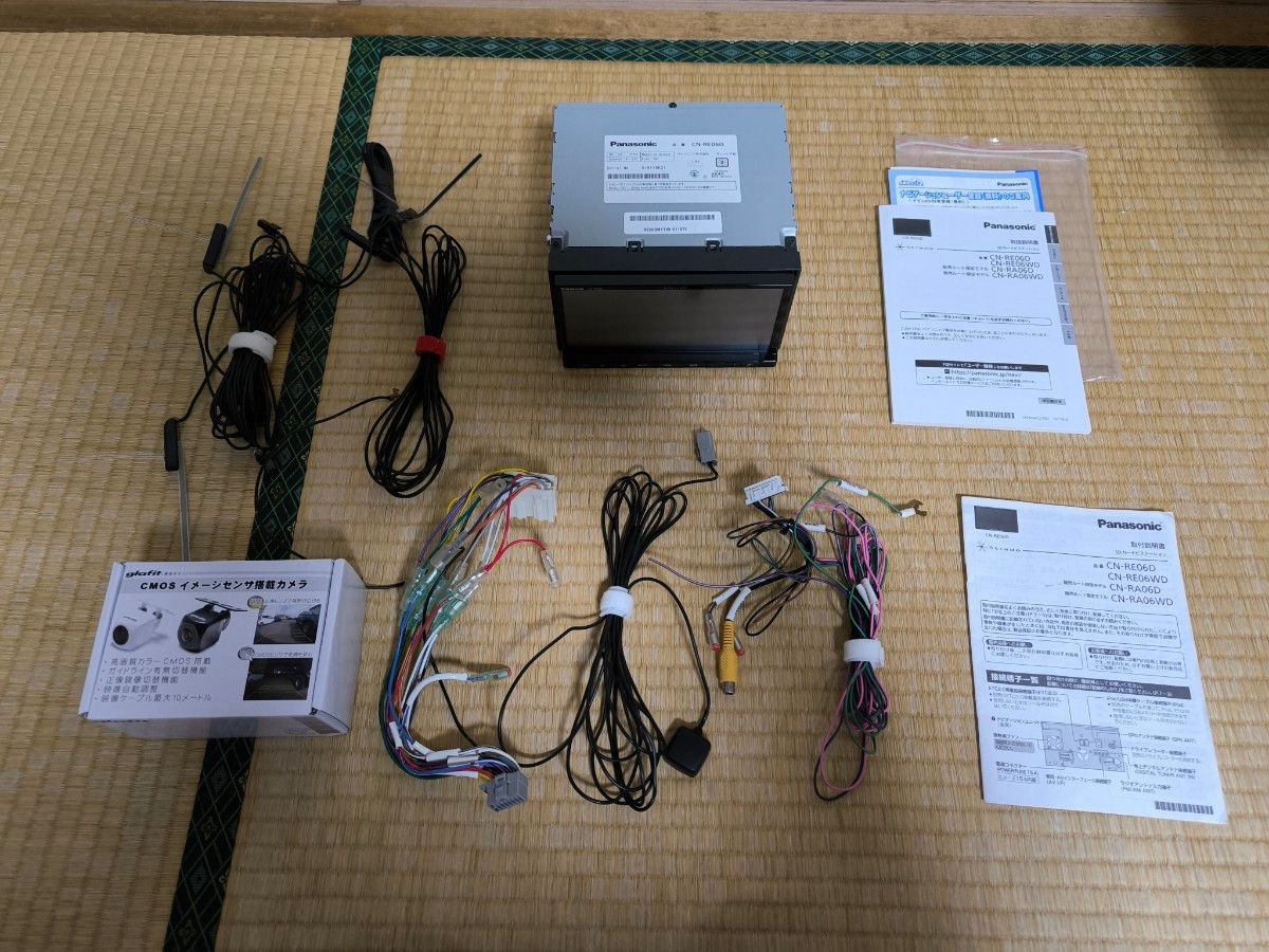 panasonic カーナビ　CN-RE06D　未使用バックカメラ付