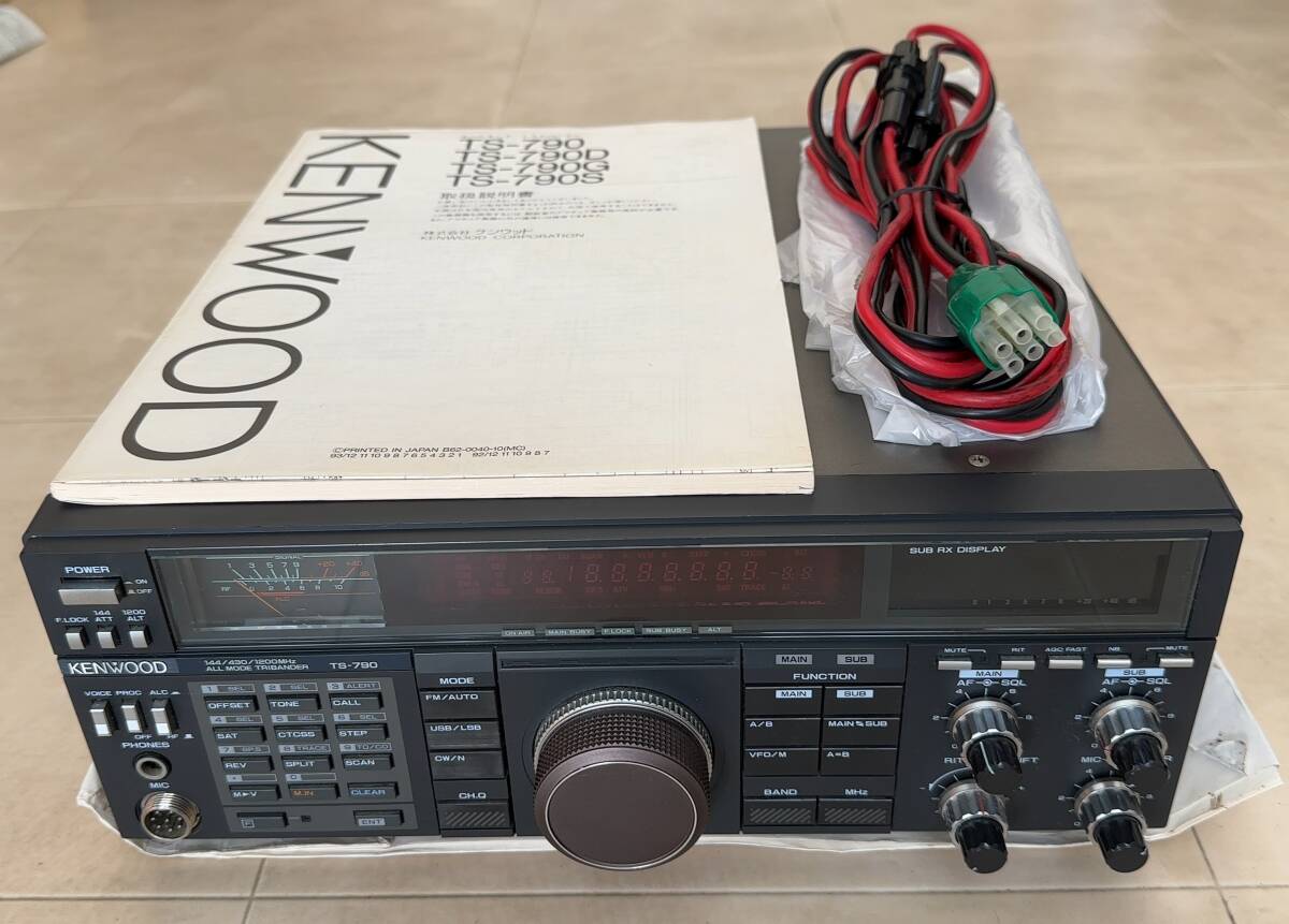 KENWOOD TS-790 144 430 1200MHz SSB,CW,FM オールモード トランシーバー 無線機 ケンウッド　中古品_画像1