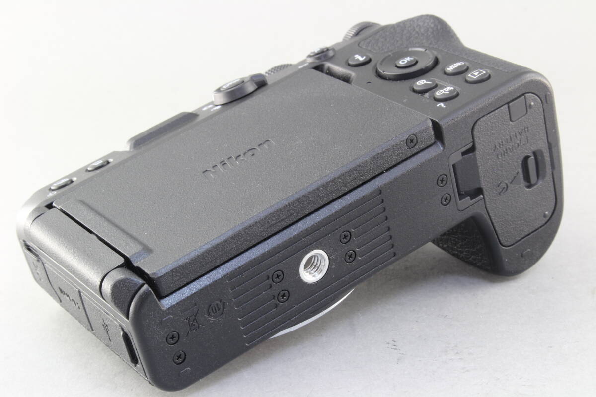 AA (新品同様) Nikon ニコン Z30 DX 16-50mm レンズキット ショット数76回 初期不良返品無料 領収書発行可能の画像5