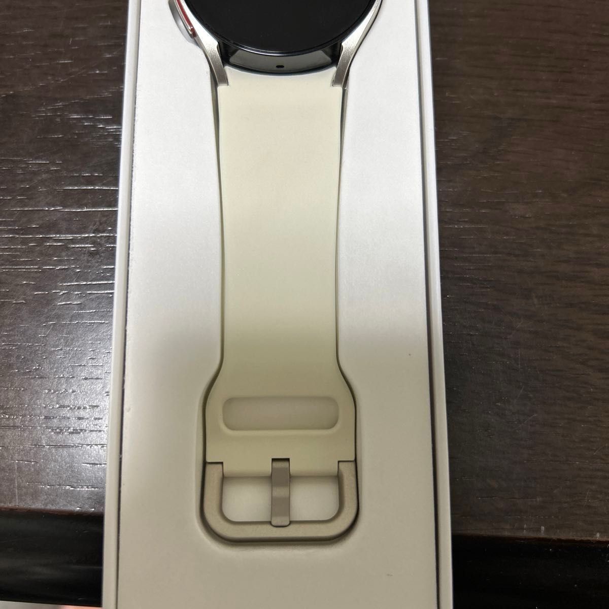 レザーバンド付き　Galaxy Watch6 WiFiモデル SM-R930 Gold 40mm