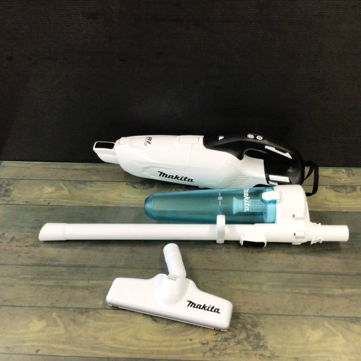 【中古品】 マキタ/makita 充電式クリーナ CL282FDZCW 【代引きOK】