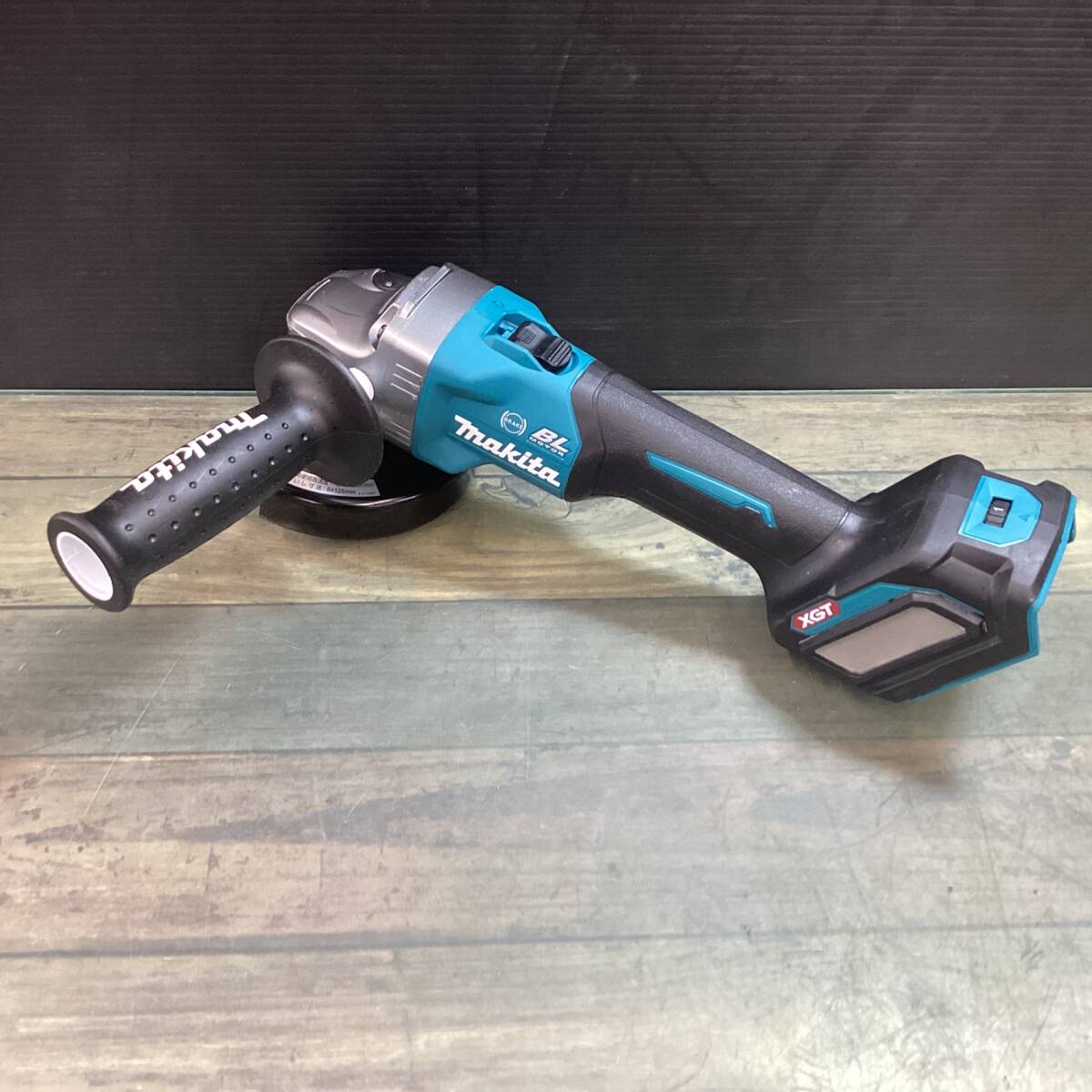 【美品】マキタ(makita) 125mmコードレスディスクグラインダ GA018GZ【代引きOK!!】