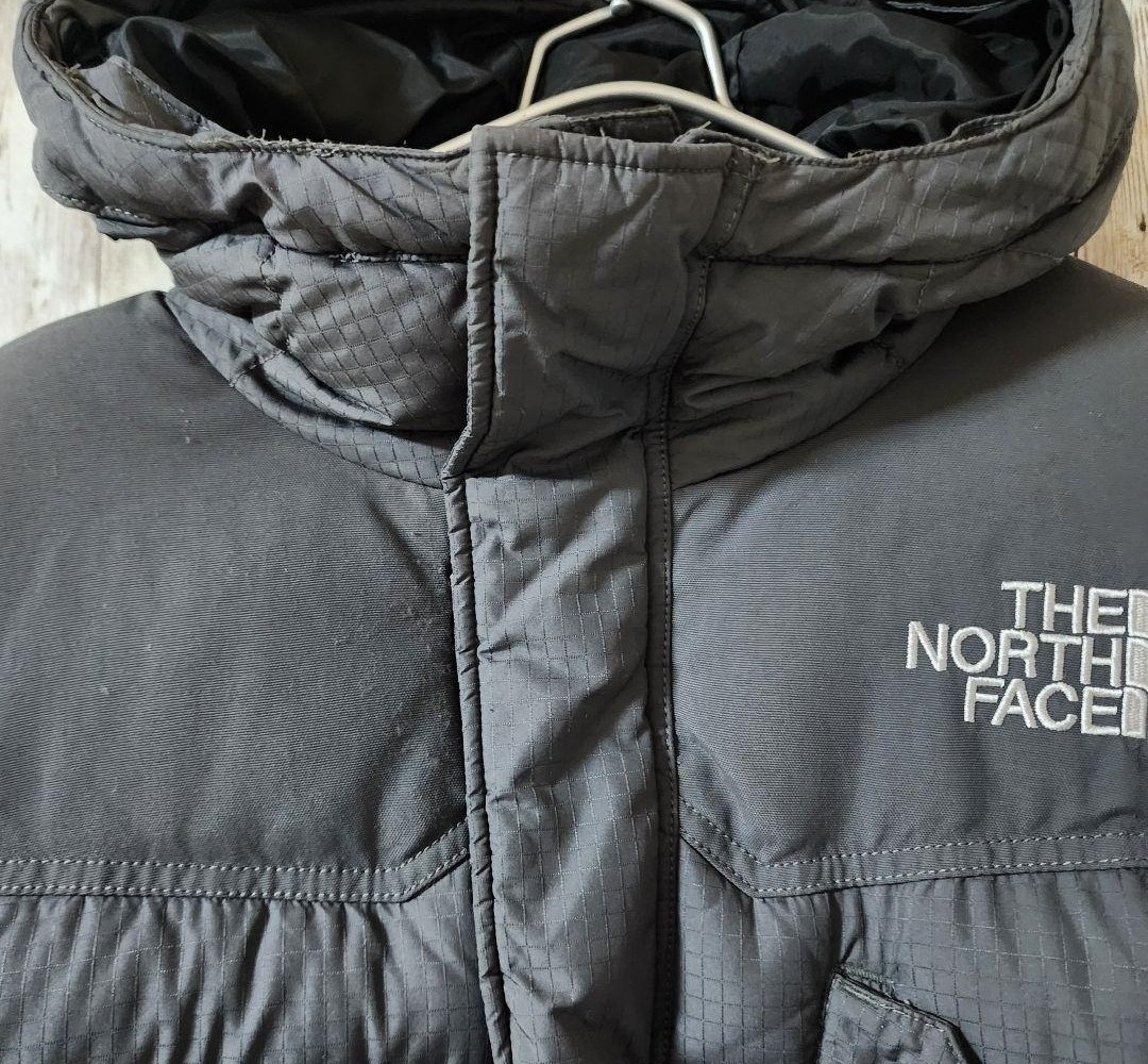 THE NORTH FACE　ノースフェイス　マウンテンパーカー　ダウン グレー系 Mサイズ 600 刺繍ロゴ 登山　キャンプ_画像7