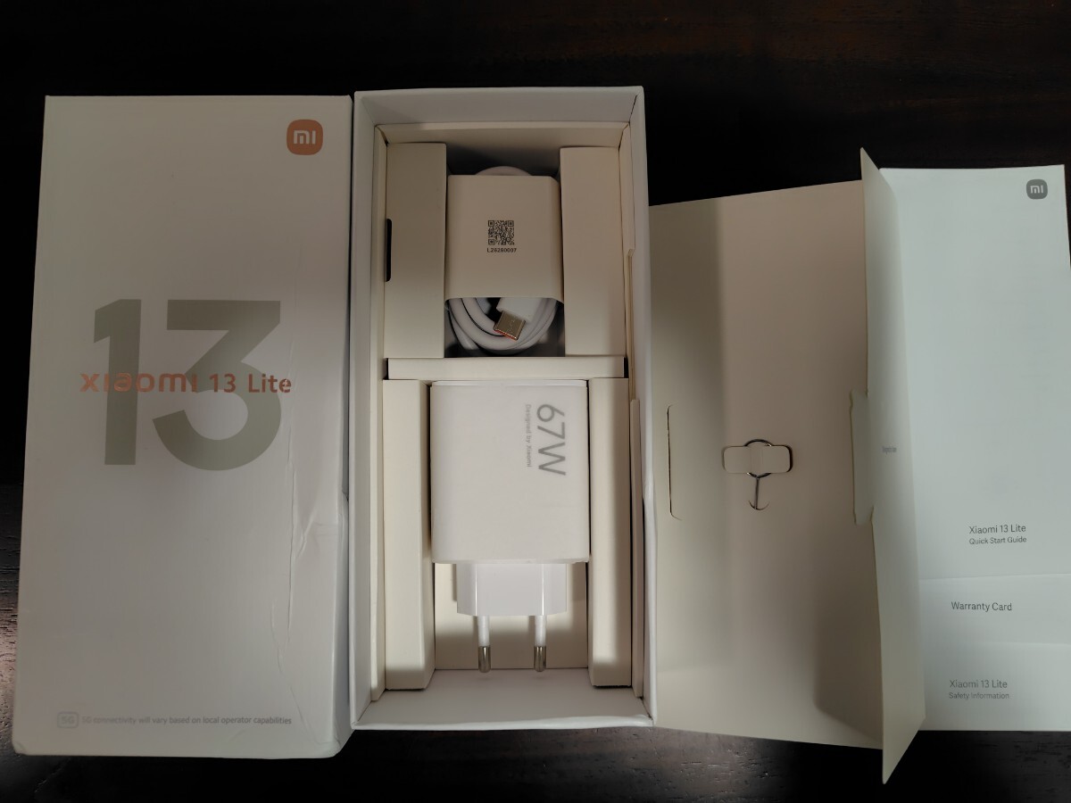 Xiaomi13lite　8GB/256GB　日本語対応global版 SIMフリー　ケース、フィルム、急速充電器付