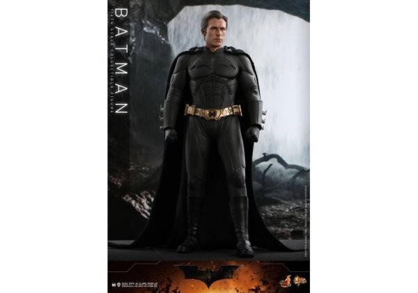 ホットトイズ MMS595 1/6スケール バットマン ビギンズ バットマン （2.0版） 新品未開封 Batman ダークナイト ジョーカー HOTTOYS_画像5